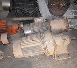 ELEKTROMOTOR S REDUKTOROM