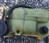 BMW E30 320i 325i posuda vode kompenzaciona posuda 1712641