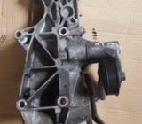 glavni nosač za servo pumpu