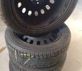 Gume Toyo 225/50/17 zimska + čelićne felge 17