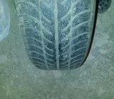 Gume zimske 195/65/15 2komada