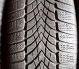 Zimske gume Dunlop 255/50/19 korištene odličnog stanja
