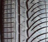 Zimske gume Michelin 245/40/18 kao nove vožene cca4000km