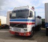 VOLVO FH 12 - sandučar sa kranom - 1997 godina, 1997 god