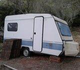 Adria 400 s predšatorom na Dugom otoku