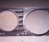 Golf II prednja maska za 4 fara NOVO