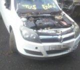 Opel Astra H 1.9 CDTI-dijelovi limarije i mehanike