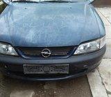 prednji dio limarije opel vectra .b