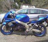 Kawasaki zx9r 900 cm3, 1999 god