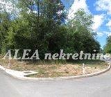 Dva neurbanizirana zemljišta nedaleko Labina