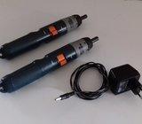Black&Decker 2 elektro odvijaca sa punjacem za struju
