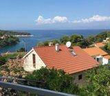 Splitska - obiteljska kuća (prodaja)