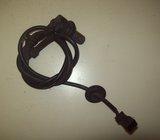 VW Passat [96-05] ABS senzor Prednji L/D 8D0927803