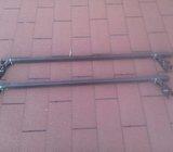 Univerzalni krovni nosači (plastificirani)