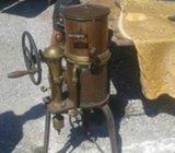 Dekorativni destilator za pivo oko 1900 - Bakar