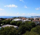 **Stan: 80 m2-POIŠAN NOVOUREĐEN I POGLEDOM (prodaja)