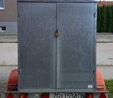 Prikolica zatvorena sa bravom - zaključavanje (pocinčani lim)