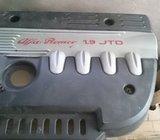 Alfa 147 156 poklopac motora
