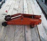 AUTO DIZALICA ŠALJEM POŠTOM