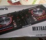 Prodajem Numark Mixtrack Pro 3