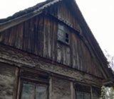 HRASTOVA KUĆA SA PRESELJENJEM