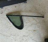 Peugeot 207 lijevo staklo trokut