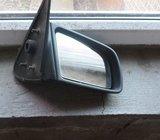 prodajem desni retrovizor za vectru 1992