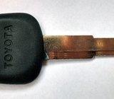 Toyota blanko prazan ključ