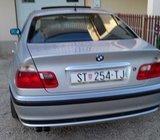 BMW serija 3 323i