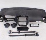 VW Golf VI armatura + 3x airbag + 2x pojas