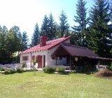 Ekskluzivnu kucu usred sume Hitno prodajem