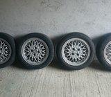 Alu felge 15' rupe 4, 4 kom. sa ljetnim gumama 195-50-15