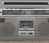Radiokasetofon SHARP GF 6060,22W,Japan,iz 1980-tih