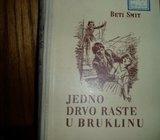 BETO SMIT JEDNO DRVO RASTE U BRUKLINU