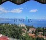 stan s terasom i otvorenim pogledom (prodaja)
