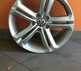 Alu felge 17' rupe 5, 4 kom. 5x112 original, volkswagen NOVO
