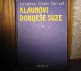 JOHANNES MARIO SIMMEL KLAUNOVI DONIJEŠE SUZE