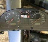 VW GOLF 4 PASSAT BORA BRZINOMJER SAT INSTRUMENT PLOČA