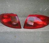 alfa 147 - zadnje svjetlo lijevo i desno original