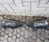 Prednji halogen farovi za BMW 3 F30, kao novi, kopče čitave