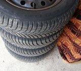 Čelične felge 14' rupe 5, sa GOODYEAR ULTRA GRIP 7+ gumama