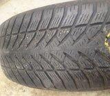 Gume Goodyear 215/60/16 zimska 4 kom