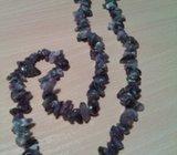 Ogrlica od staklenih kamenčića