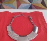 SREBRNA siva ogrlica lancic POVOLJNOO!!