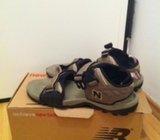 NEW BALANCE SANDALE