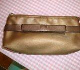 AVON mala toaletna torbica za šminku