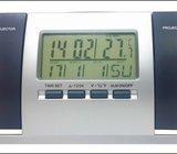 Multifunkcijski projektorski sat