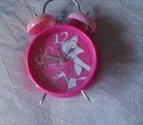 Sat za mlade stolni , izgled klasicne budilice