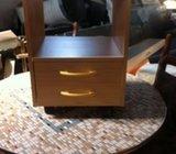 NOĆNI ORMARIĆ POKRETNI