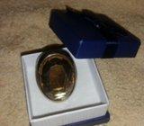 Masivni prsten zlatne boje